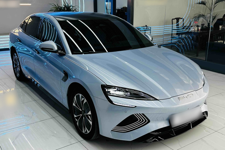 比亚迪 海豹 2022款 550km 标准续航后驱版尊贵型车身外观6004