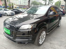 奥迪Q7  35 TFSI 进取型