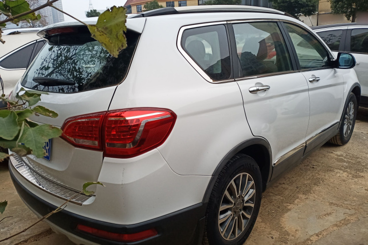 哈弗H6 2015款 运动版 1.5T 自动两驱豪华型车身外观7