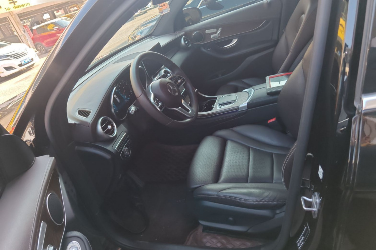 奔驰GLC 2020款 GLC 260 L 4MATIC 豪华型局部细节19