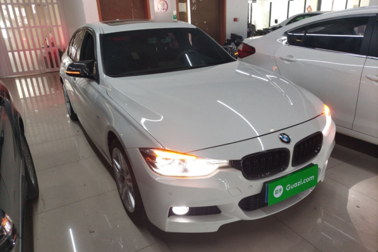 宝马3系 2018款 320i M运动套装车身外观3