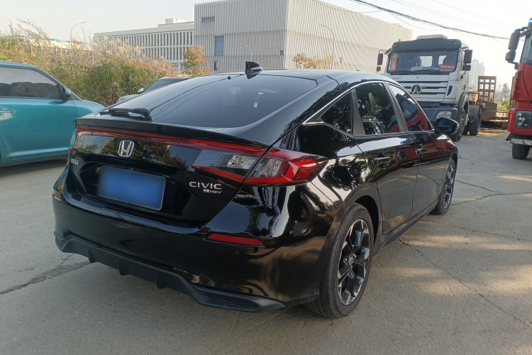 本田 思域 2023款 HATCHBACK 2.0L e:HEV 极曜版车身外观7