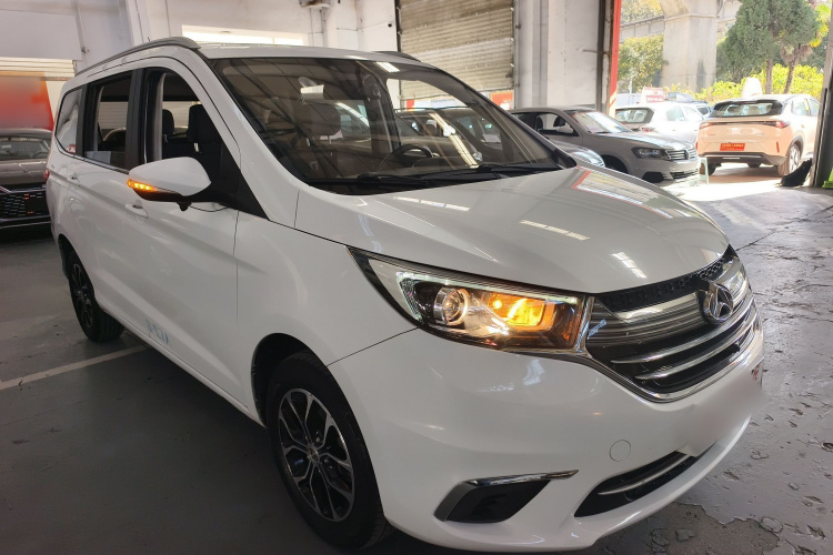 长安凯程 长安欧尚A600 2018款 1.5L 手动精英型车身外观3