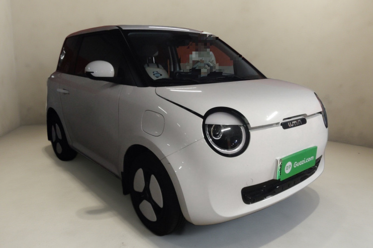 长安启源 长安Lumin 2025款 301km 蜜沁款车身外观3