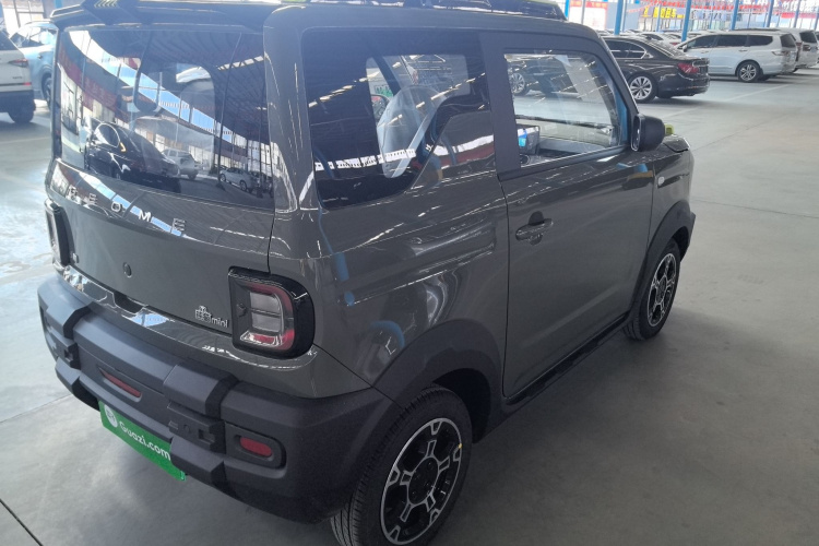 吉利银河 2025款 210km 熊猫骑士车身外观7