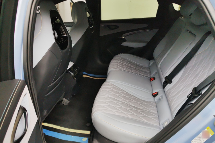 比亚迪 海豹 2022款 700km 长续航后驱版中控内饰7004