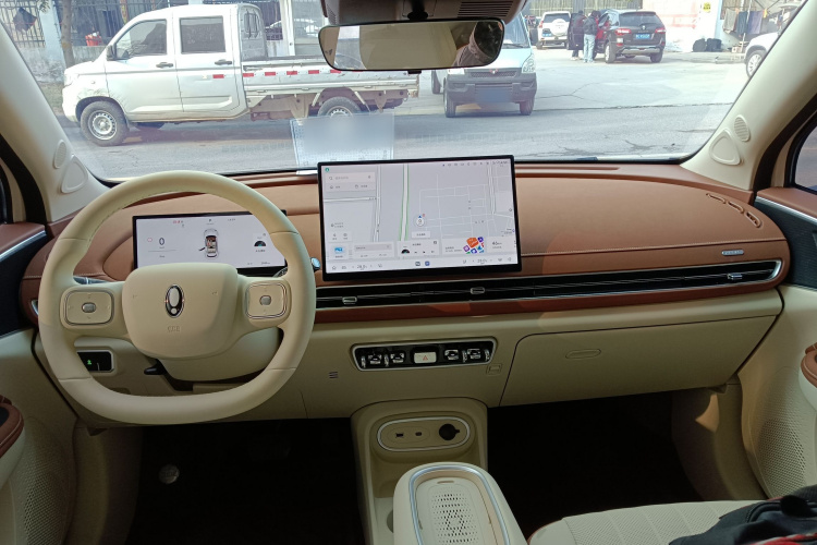 欧拉好猫 2025款 430km 尊荣型中控内饰7002