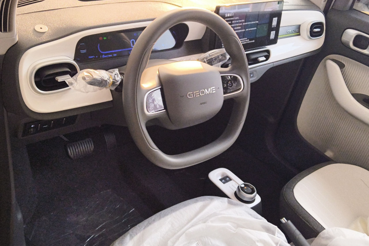 吉利银河 熊猫 2025款 210km 元气熊局部细节13