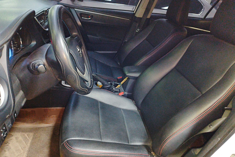 丰田 卡罗拉 2017款 改款 1.2T 手动GL局部细节19