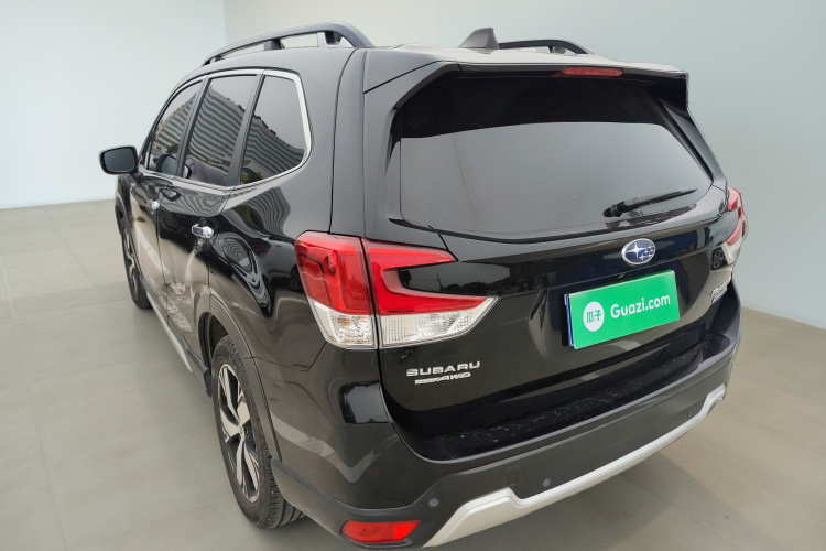 斯巴鲁 森林人 2019款 2.0i 智擎运动版车身外观5