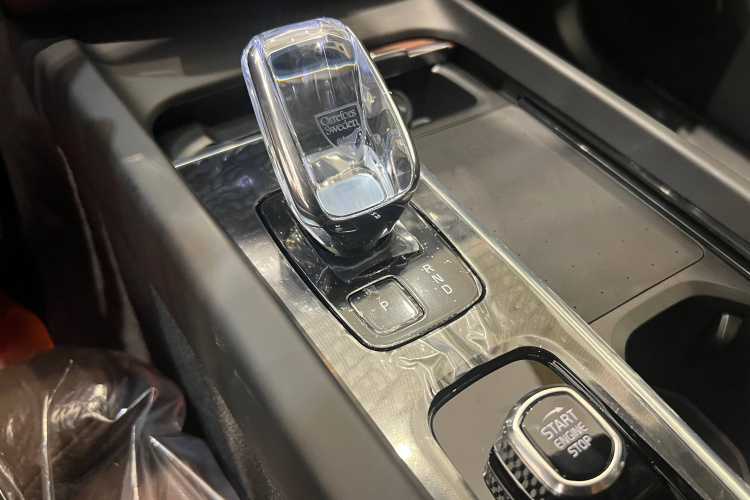 沃尔沃XC60 2025款 B5 四驱智远豪华版中控内饰7004