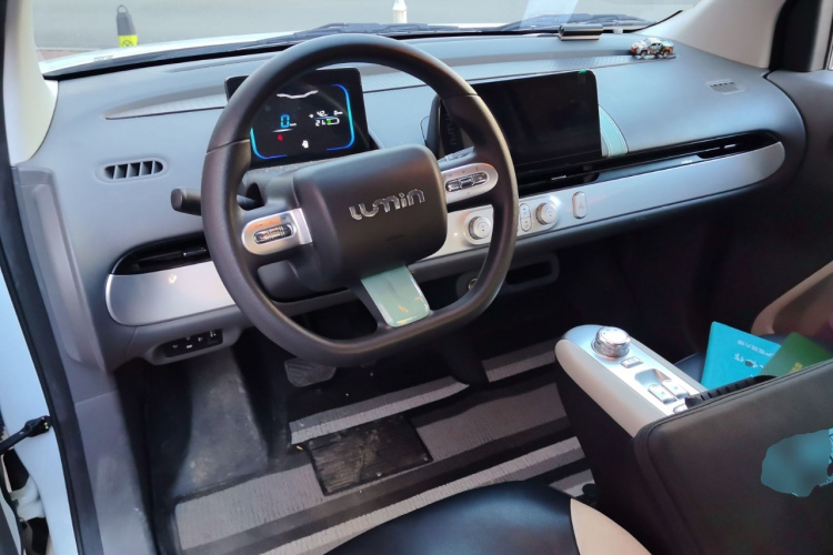 长安启源 长安Lumin 2025款 205km 香沁款中控内饰12