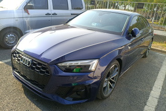 奥迪A5 2023款 Sportback 40 TFSI quattro 豪华动感型