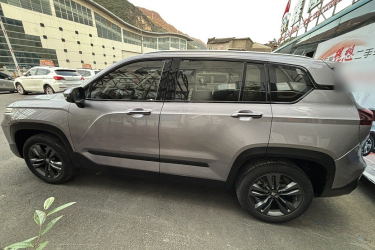 宝骏RS-5 2019款 1.5T CVT智能驾控豪华版 国VI车身外观6004