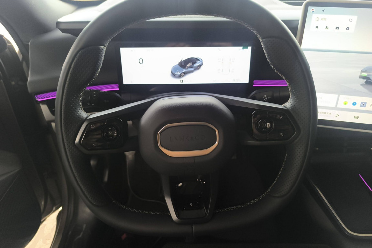 领克07 2024款 EM-P 126长续航 Halo中控内饰13