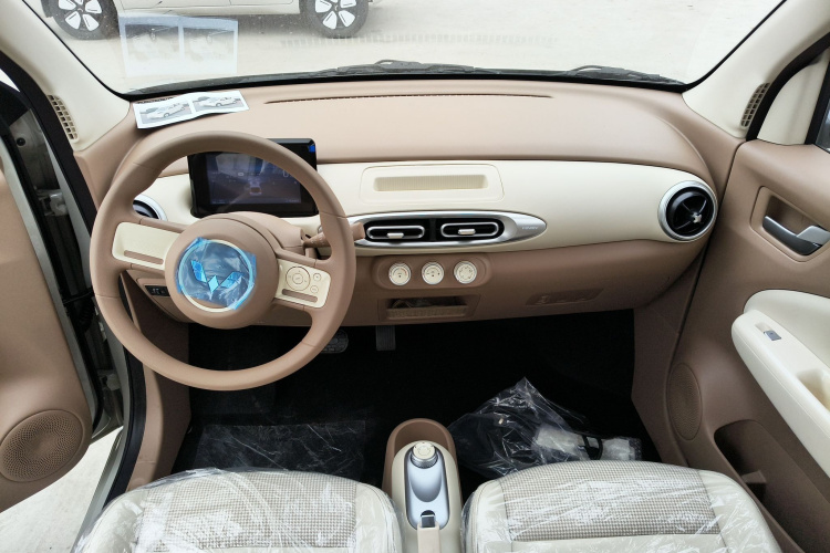 五菱汽车 宏光MINIEV 2025款 四门版 进阶款中控内饰12