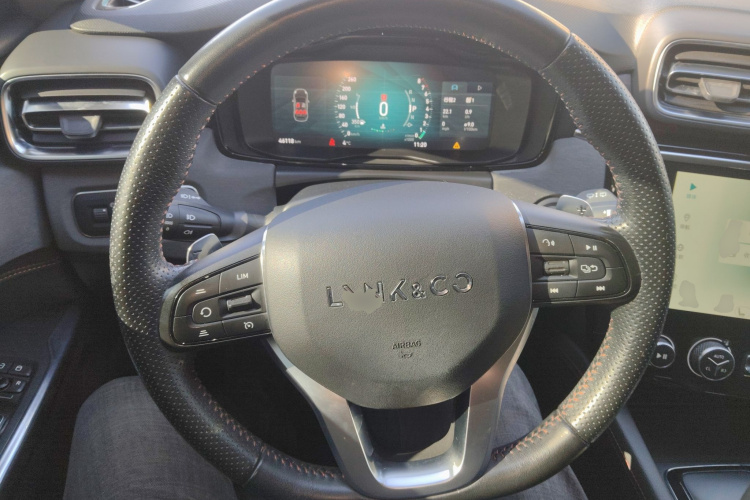 领克02 2018款 1.5T DCT两驱劲版 国V中控内饰13