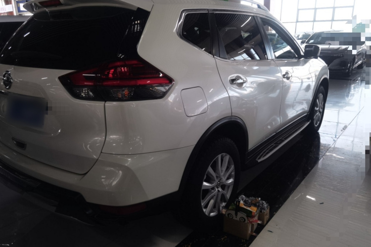 日产 奇骏 2019款 2.0L CVT舒适版 2WD车身外观6003