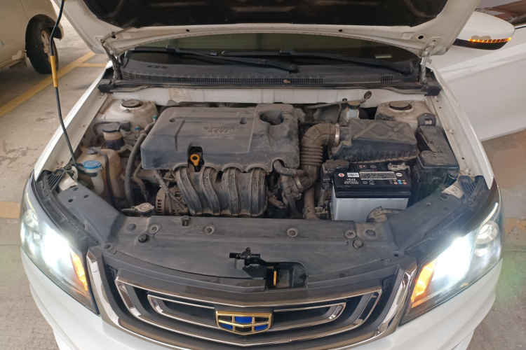 吉利汽车 帝豪 2017款 三厢百万款 1.5L CVT向上版机舱底盘24