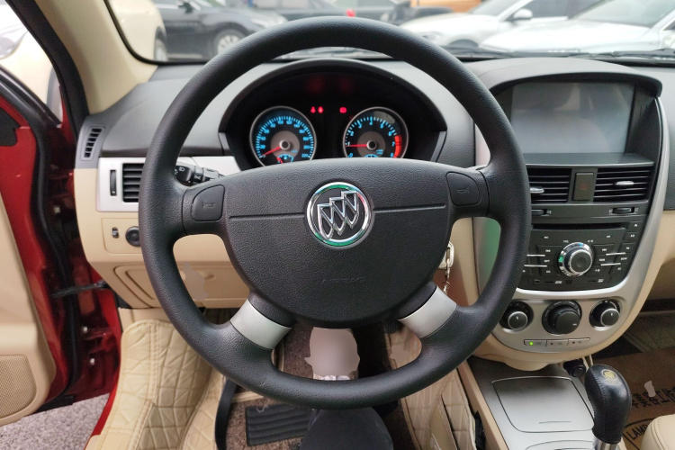 别克 凯越 2013款 1.5L 自动经典型中控内饰13