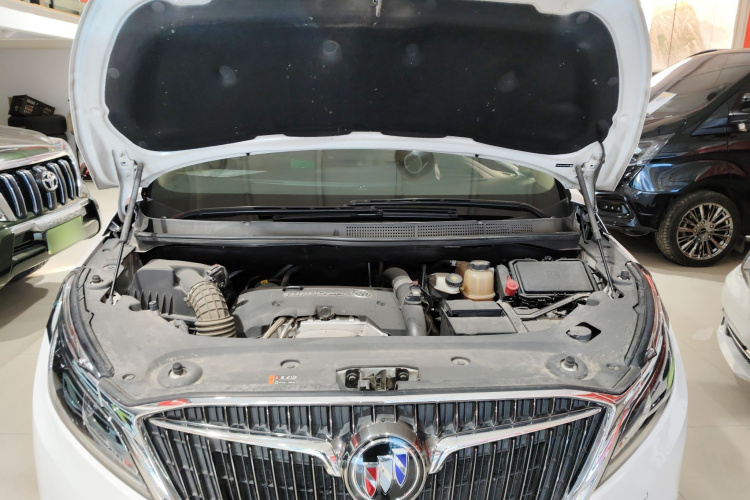 别克GL8 2018款 ES 28T 旗舰型 国VI机舱底盘24