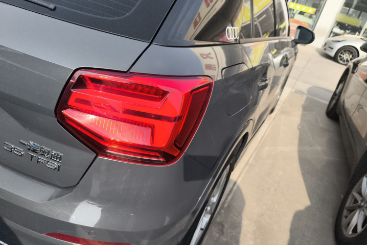 奥迪Q2L 2020款 35 TFSI 时尚致雅型车身外观6006