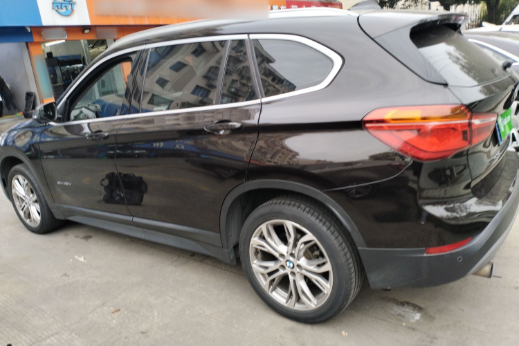 宝马X1 2018款 sDrive20Li 领先型车身外观4