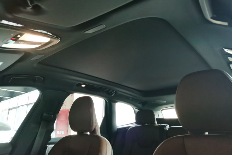 沃尔沃XC60新能源 2025款 插电式混动 长续航四驱智雅豪华版中控内饰22