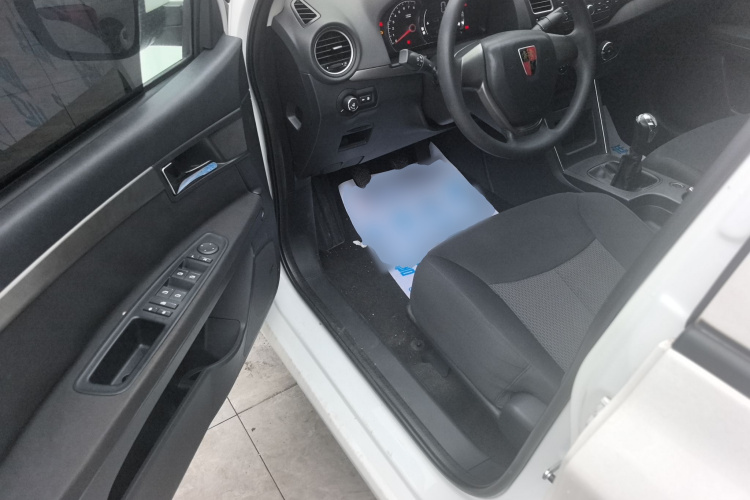 荣威350 2015款 1.5L 手动豪华天窗版中控内饰20