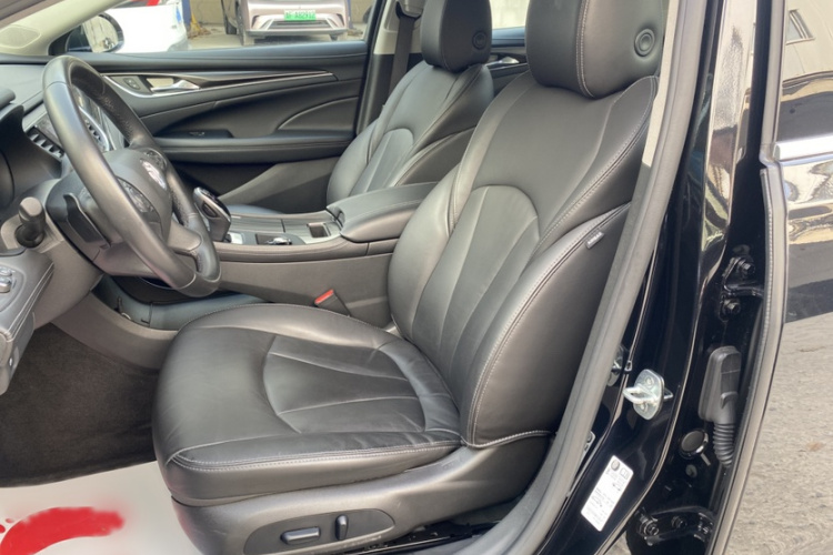 别克 君越 2022款 552T 豪华型局部细节19