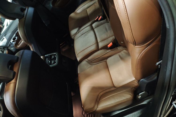 沃尔沃XC90新能源 2023款 T8 RECHARGE 智尊豪华版 7座中控内饰7004