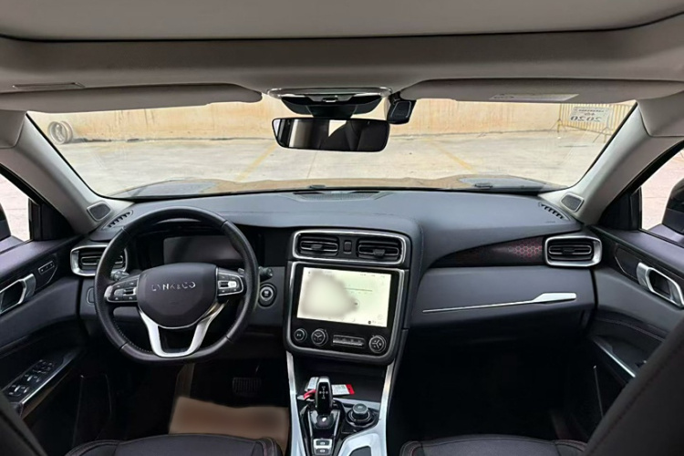 领克01 2017款 2.0T 四驱劲Pro版中控内饰7004