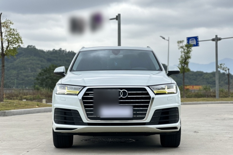 奥迪Q7 2016款 40 TFSI 舒适型车身外观6006