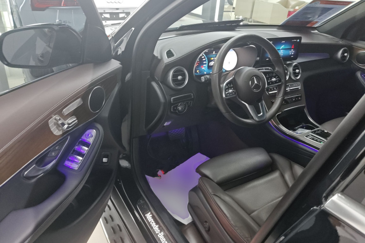 奔驰GLC 2022款 GLC 300 L 4MATIC 动感型臻藏版中控内饰7003