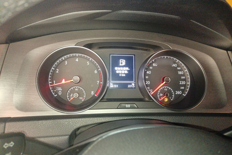 大众 高尔夫 2016款 230TSI 自动豪华型局部细节14