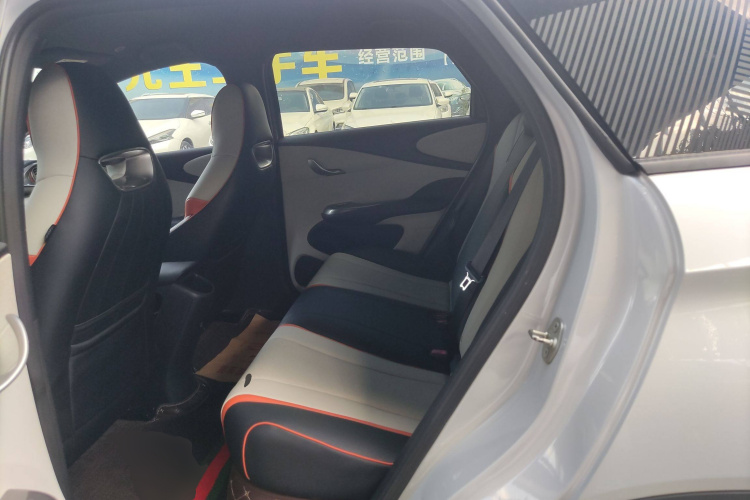 比亚迪 海豚 2021款 405km 自由版中控内饰21