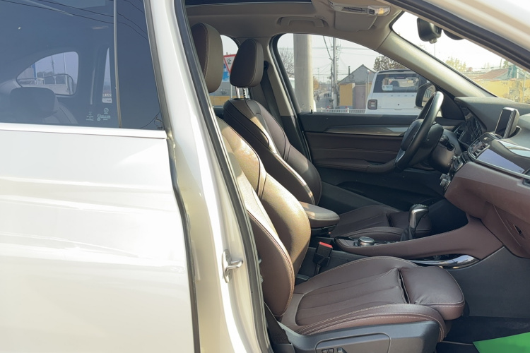 宝马X1 2016款 xDrive20Li 豪华型局部细节41
