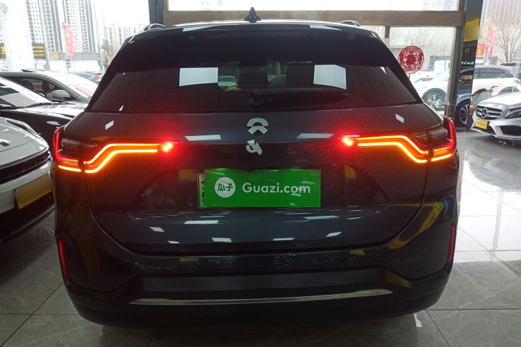 蔚来ES6 2020款 600KM 运动版车身外观6