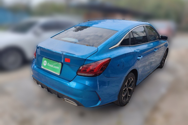 名爵 MG5 2021款 180DVVT 手动青春豪华版车身外观7
