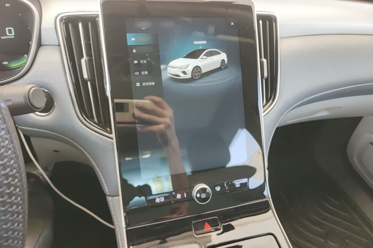 飞凡汽车 飞凡ER6 2021款 新动版 620km 智行版局部细节16