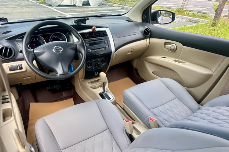 日产 骊威 2015款 1.6XE CVT舒适版中控内饰7004