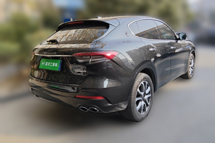 玛莎拉蒂 Levante 2022款 2.0T GT锋芒版车身外观7