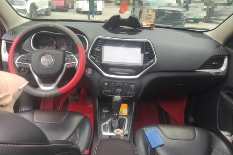 Jeep 自由光 2016款 2.4L 专业版中控内饰12