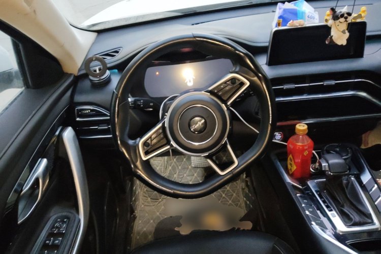 众泰T500 2018款 1.5T 自动智能互联尊贵型中控内饰13