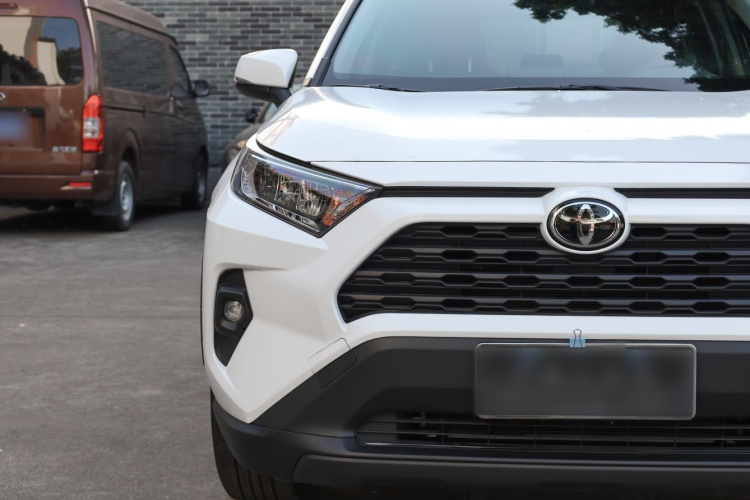 丰田 RAV4荣放 2023款 2.0L CVT两驱都市版车身外观6009