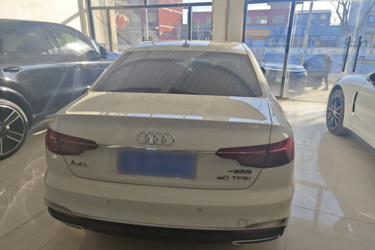 奥迪A4L 2023款 40 TFSI 时尚动感型车身外观6