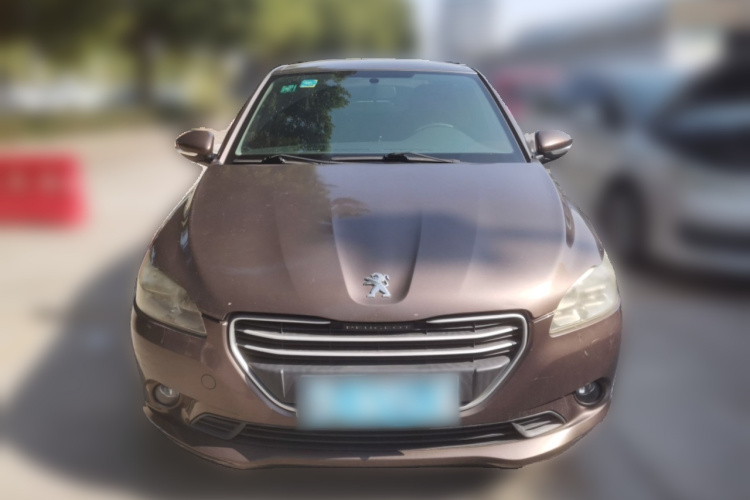 标致301 2014款 1.6L 自动舒适版车身外观2