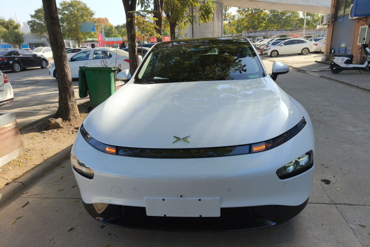 小鹏P7 2022款 625E车身外观6001