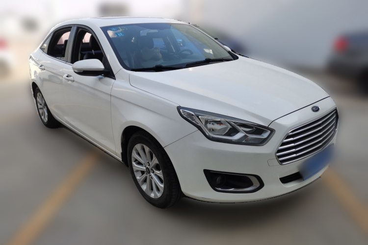 福特 福睿斯 2015款 1.5L 自动时尚型车身外观3