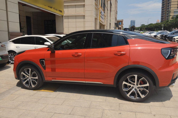 领克05 2020款 2.0TD 四驱劲Halo车身外观4